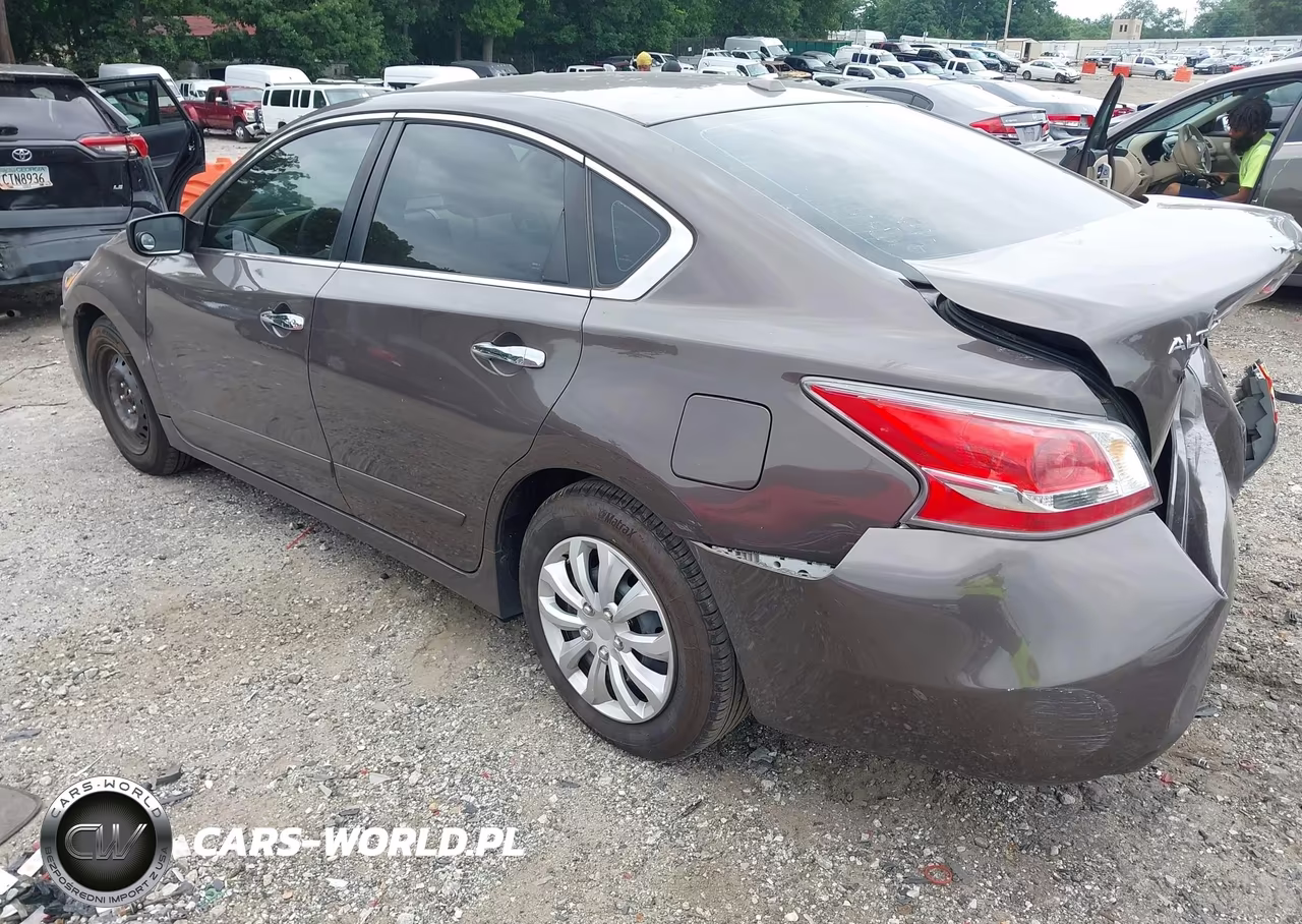 2015 Nissan Altima 2.5 S VIN:1N4AL3AP8FN366718 - 3