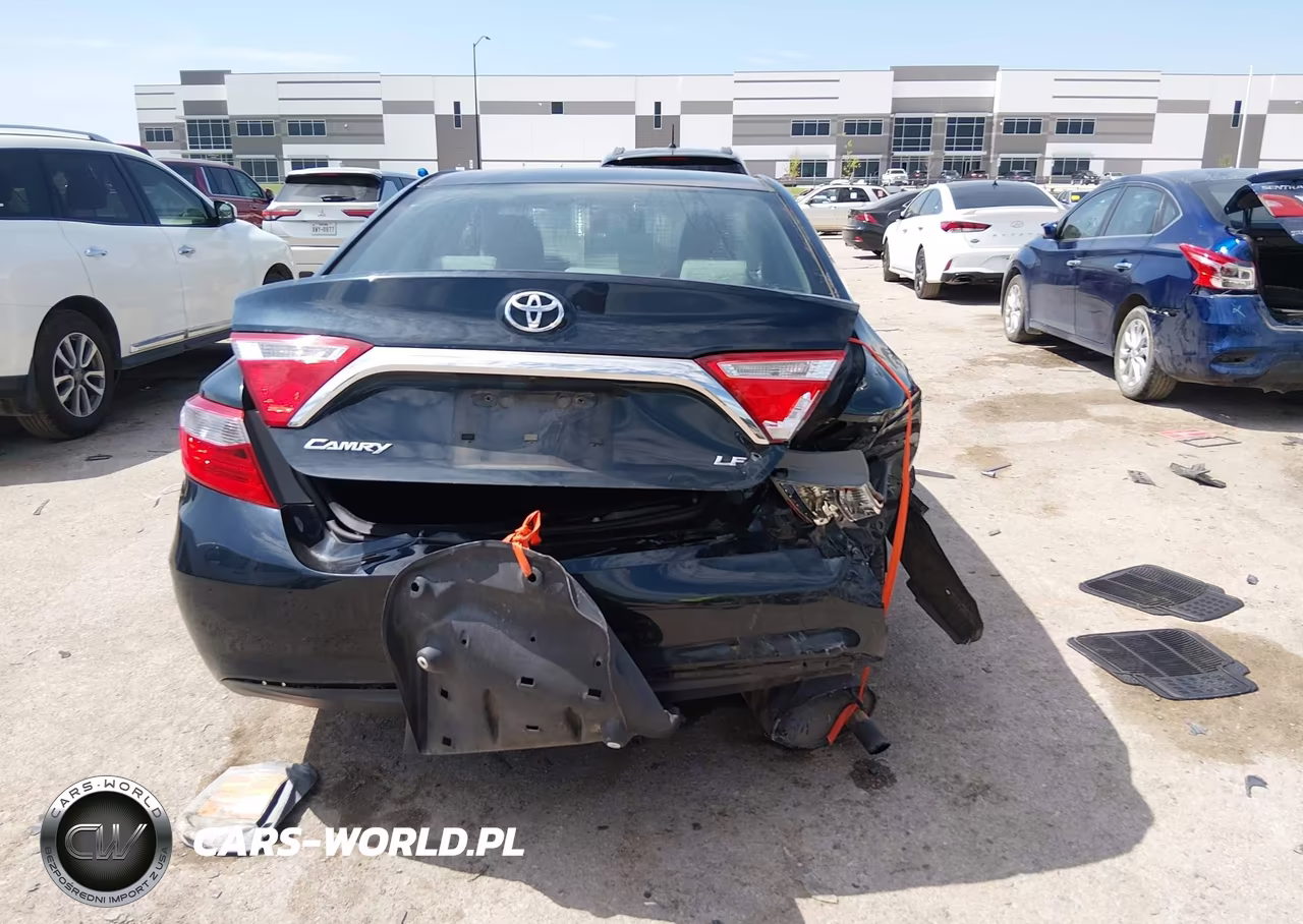 2015 Toyota Camry Le VIN:4T4BF1FK4FR496588 - 15