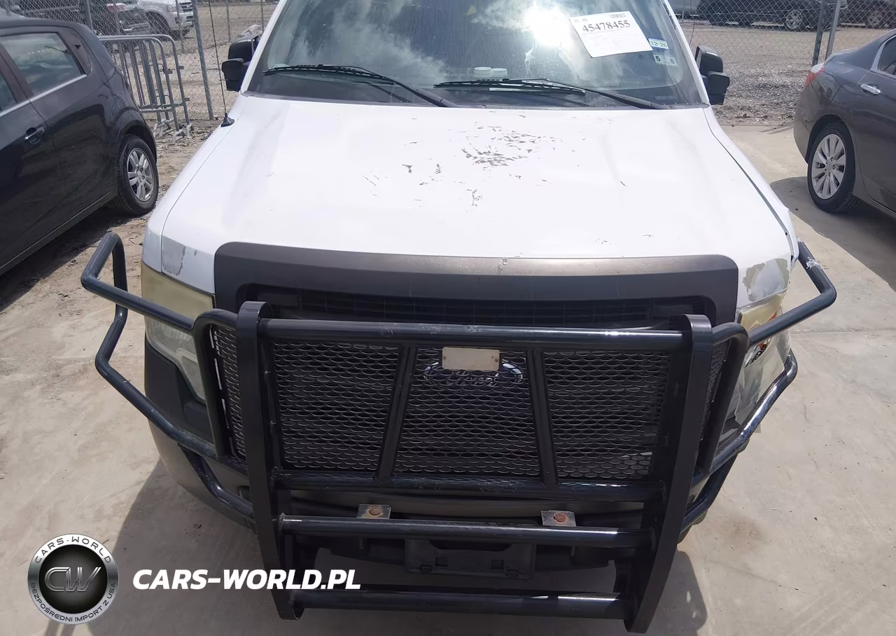 2014 Ford F150 VIN:1FTMF1CM0EKE33706 - 12