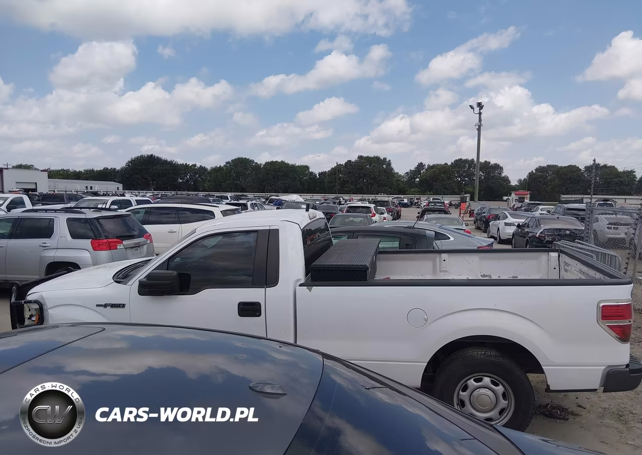 2014 Ford F150 VIN:1FTMF1CM0EKE33706 - 14