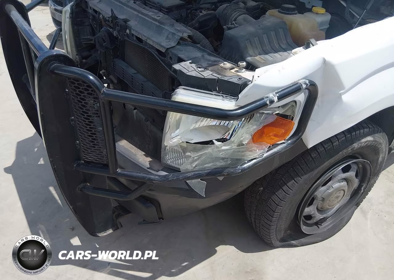 2014 Ford F150 VIN:1FTMF1CM0EKE33706 - 17