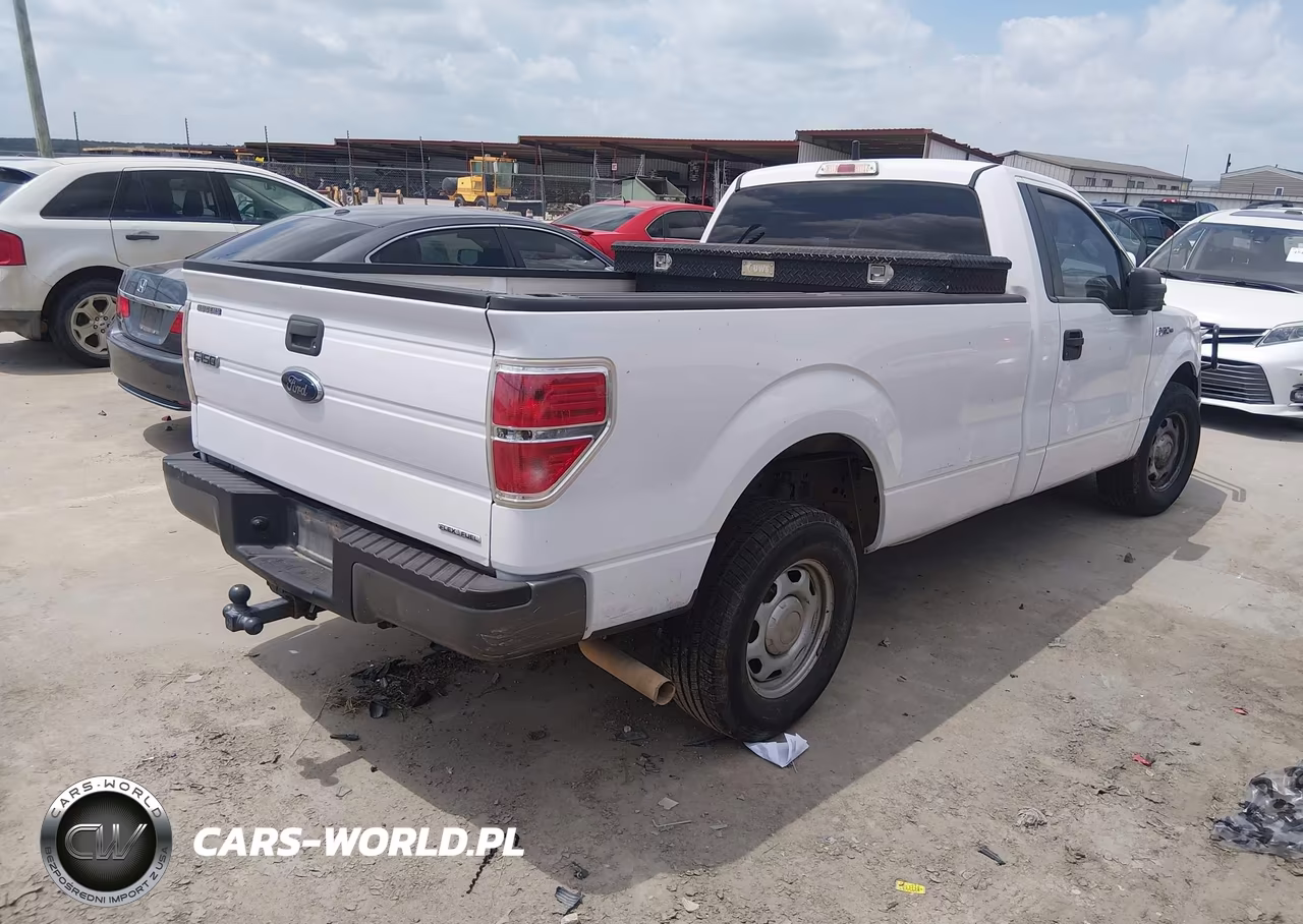 2014 Ford F150 VIN:1FTMF1CM0EKE33706 - 4