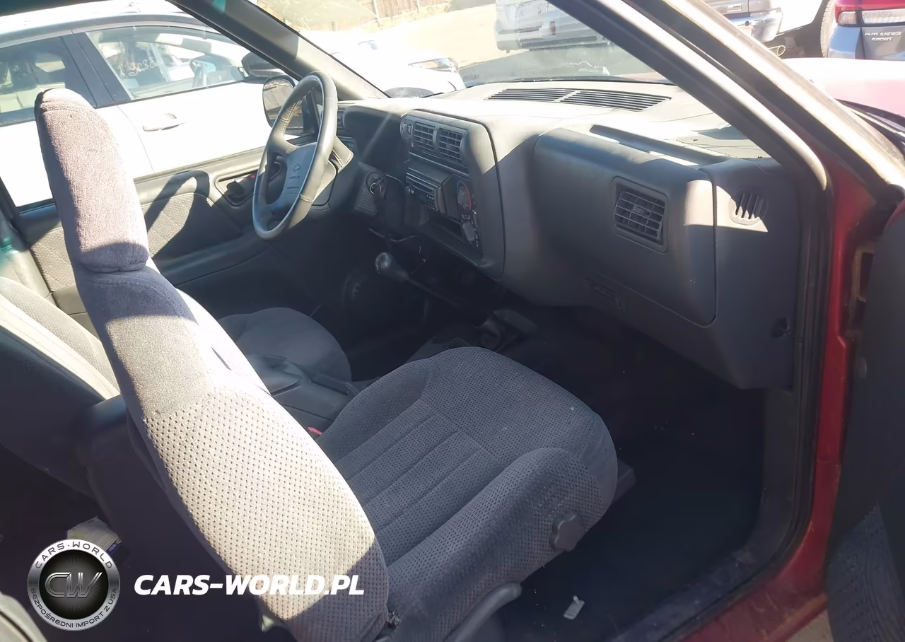 1997 Chevrolet Blazer Ls VIN:1GNCT18W4VK184347 - 5