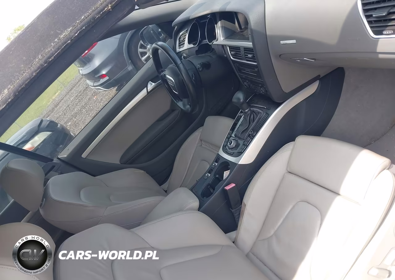 2011 Audi A5 2.0T Premium VIN:WAUJFAFH7BN012476 - 5
