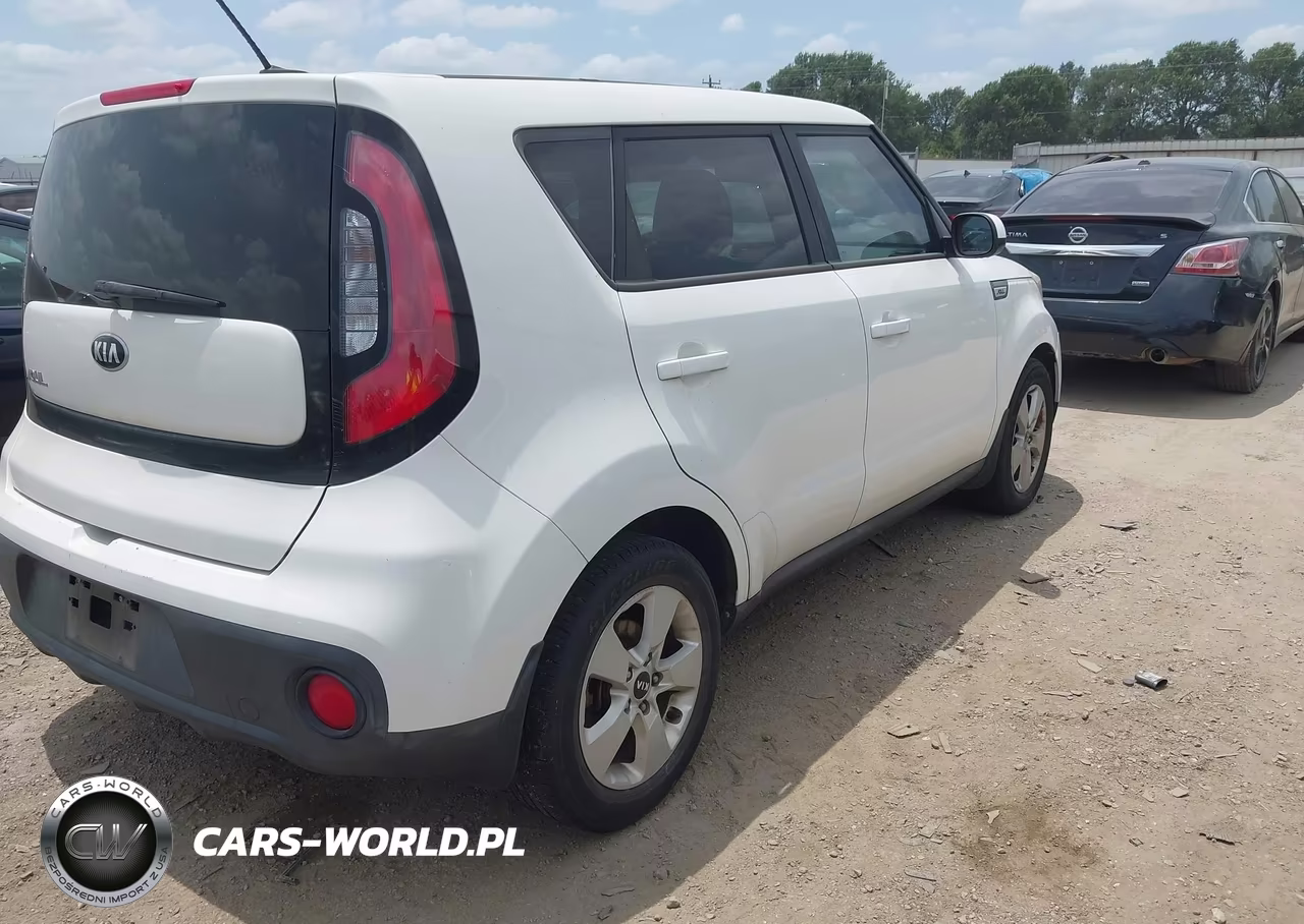2017 Kia Soul VIN:KNDJN2A27H7471213 - 4