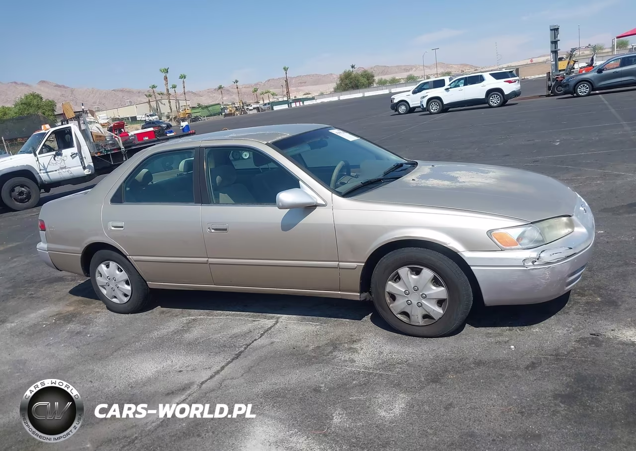 1998 Toyota Camry Le VIN:JT2BG22K7W0123732 - 13