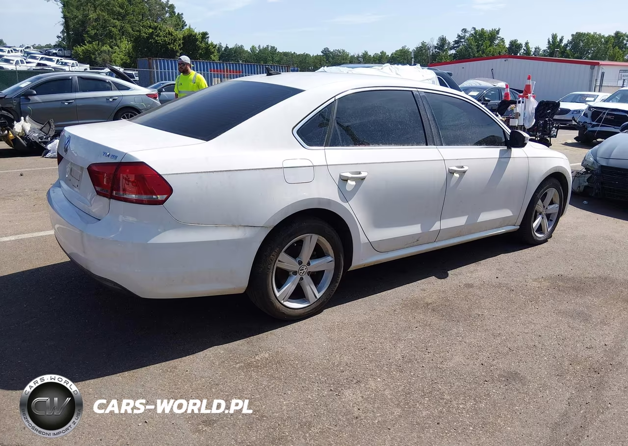 2013 Volkswagen Passat 2.0L Tdi Se VIN:1VWBN7A31DC141012 - 4