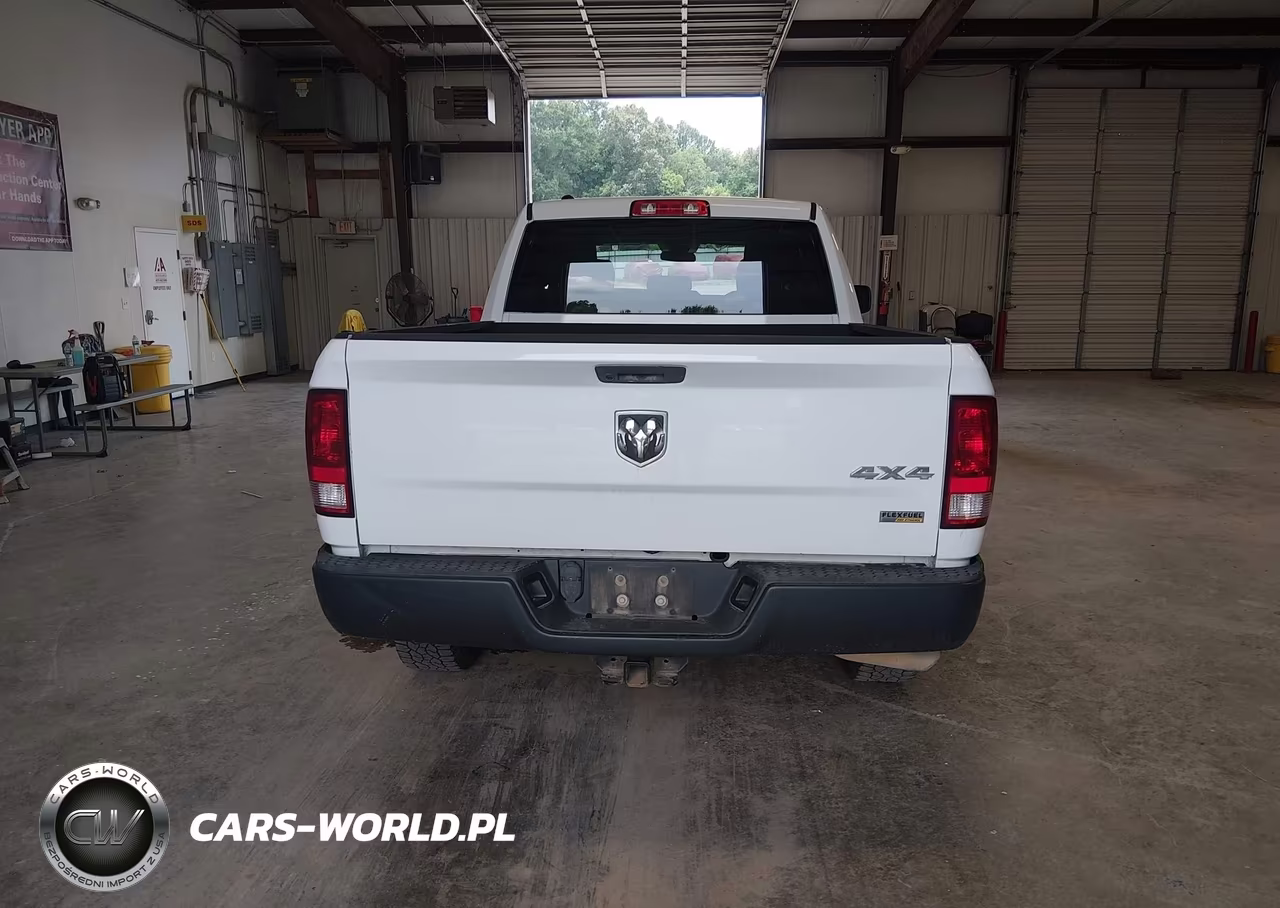 2019 Ram 1500 Classic Tradesman 4X4 6'4 Box VIN:1C6RR7FG5KS629536 - 16