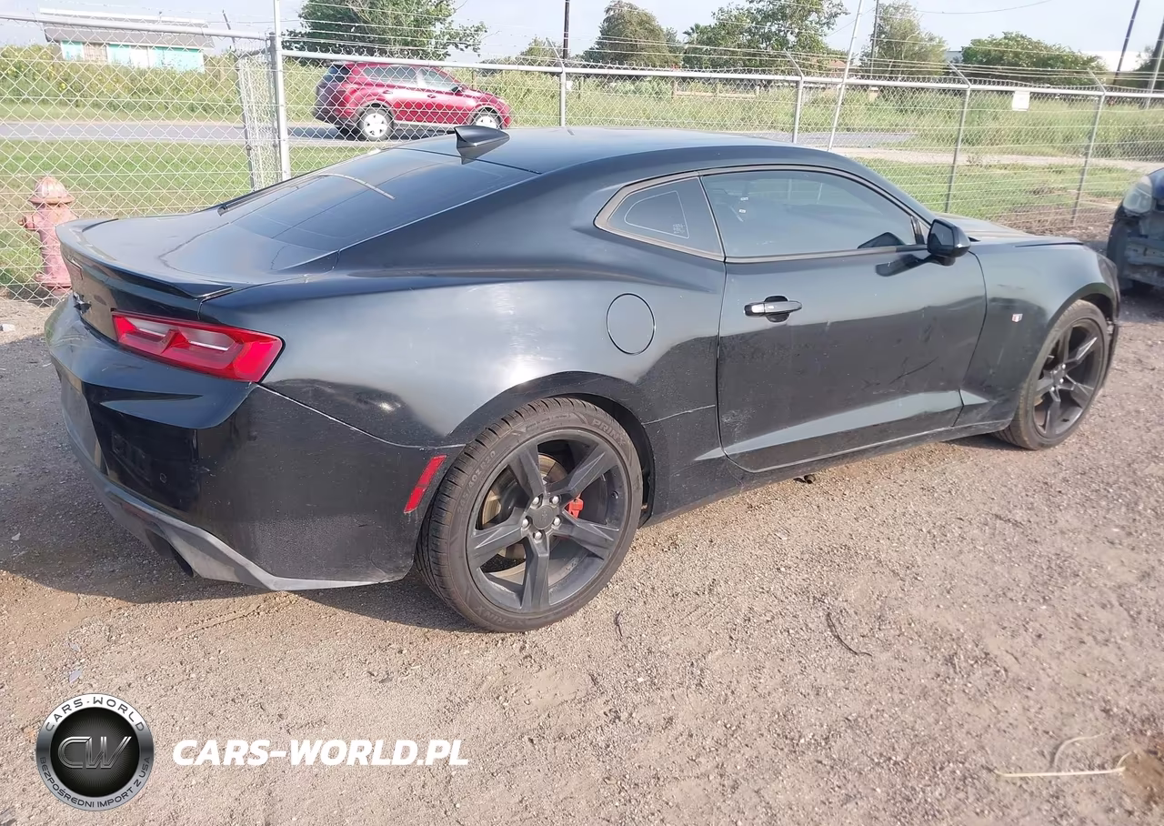 2016 Chevrolet Camaro 2Lt VIN:1G1FD1RX8G0181260 - 4
