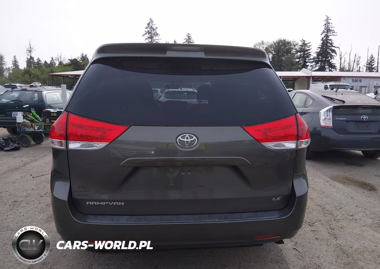 TOYOTA SIENNA LE VIN:5TDKK3DC8BS037614 - 16