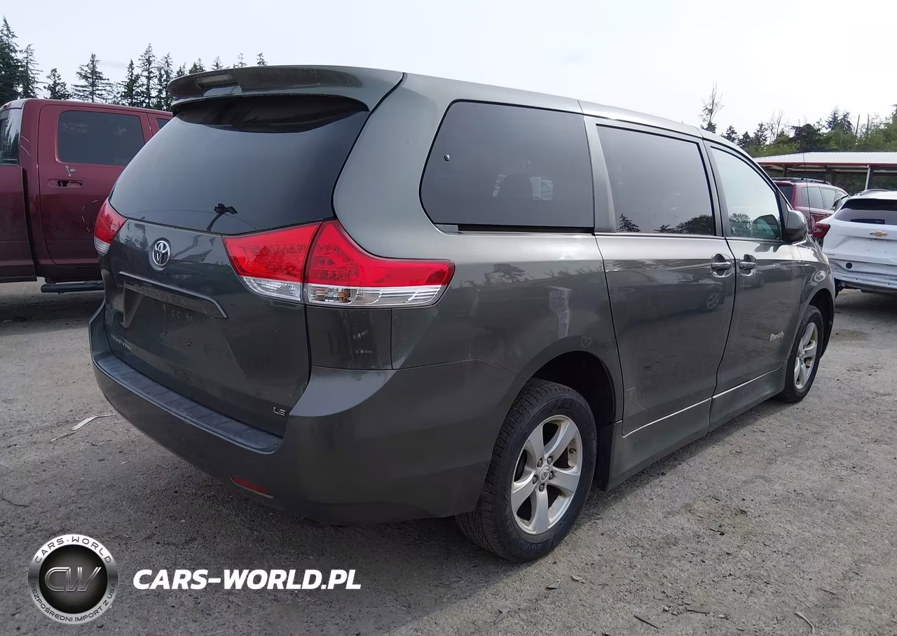 TOYOTA SIENNA LE VIN:5TDKK3DC8BS037614 - 4