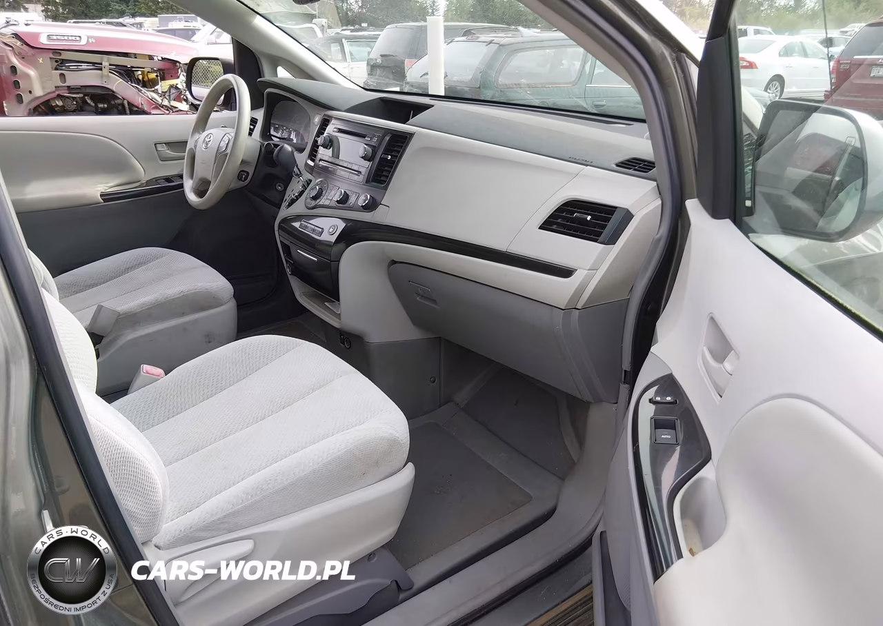 TOYOTA SIENNA LE VIN:5TDKK3DC8BS037614 - 5