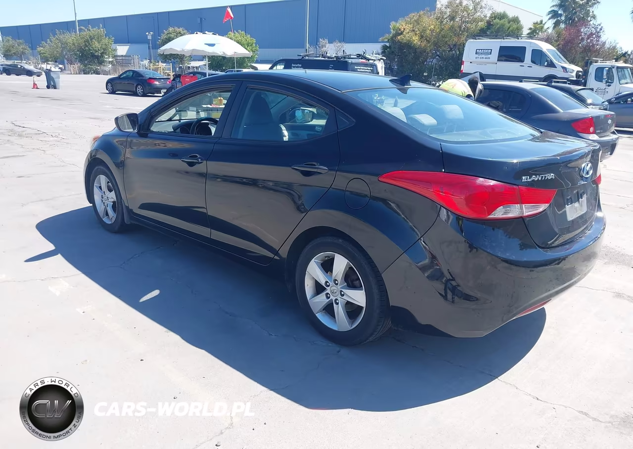 2013 Hyundai Elantra Gls VIN:KMHDH4AE4DU558116 - 3