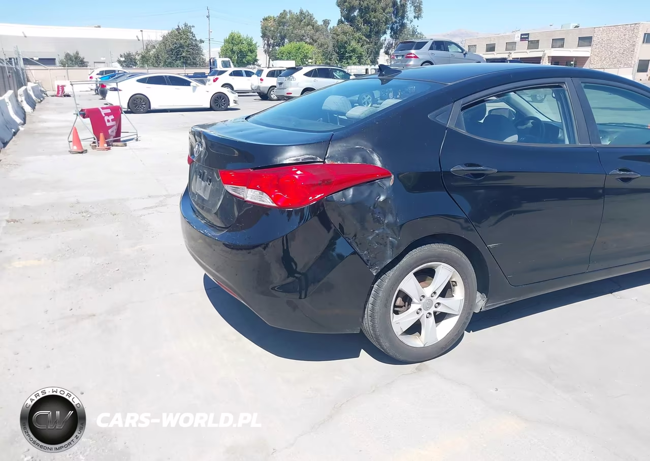 2013 Hyundai Elantra Gls VIN:KMHDH4AE4DU558116 - 6