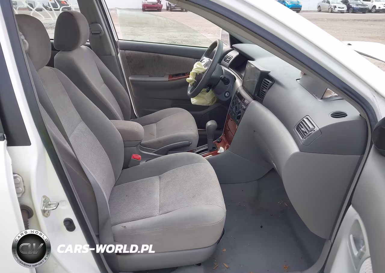 2005 Toyota Corolla Le VIN:1NXBR32E05Z370272 - 5