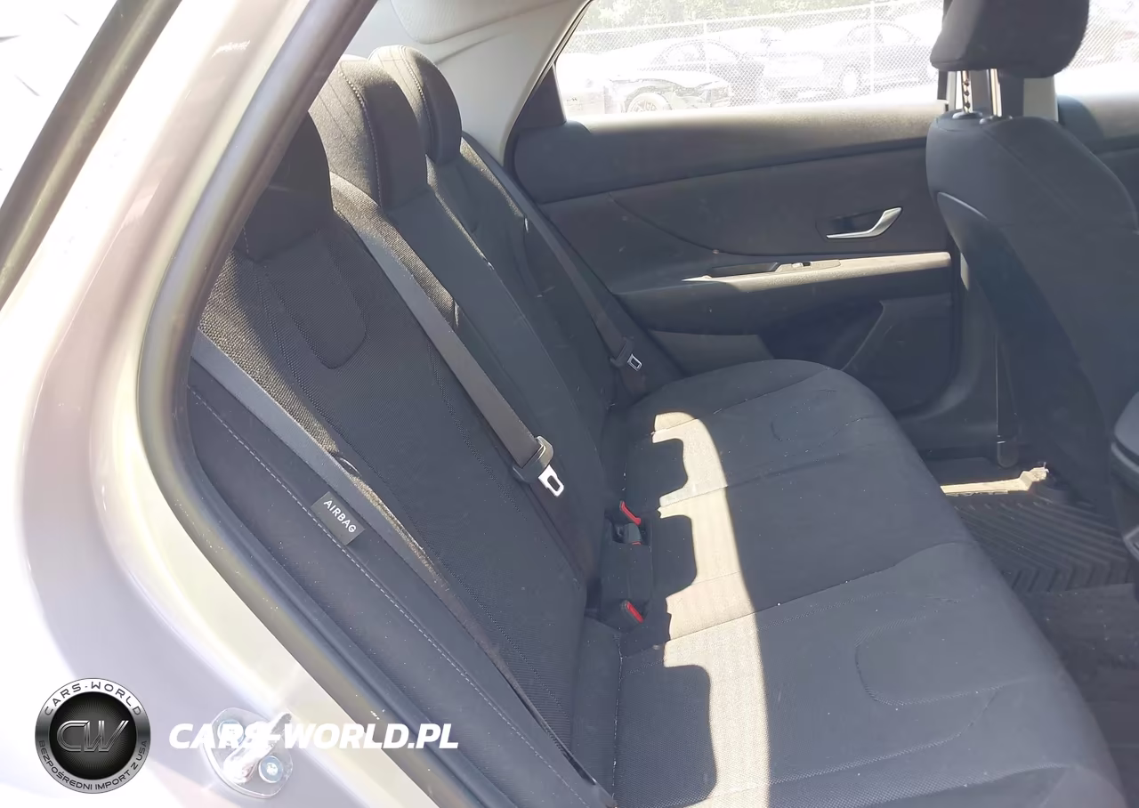 2025 Hyundai Elantra Se VIN:KMHLL4DGXSU086959 - 8