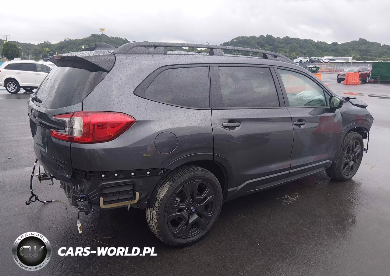 2025 Subaru Ascent Onyx Edition 7-Passenger VIN:4S4WMAFDXS3440531 - 4