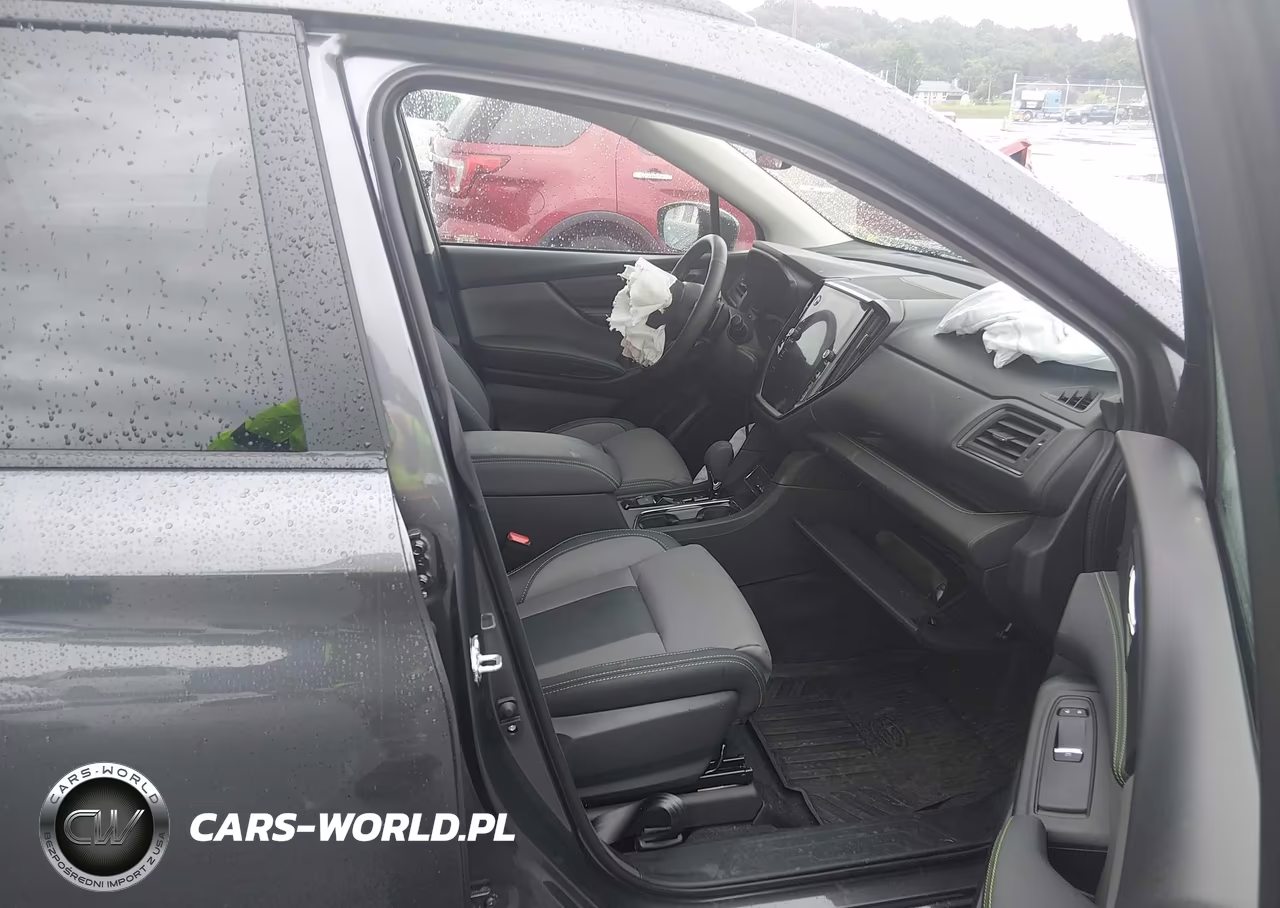 2025 Subaru Ascent Onyx Edition 7-Passenger VIN:4S4WMAFDXS3440531 - 5