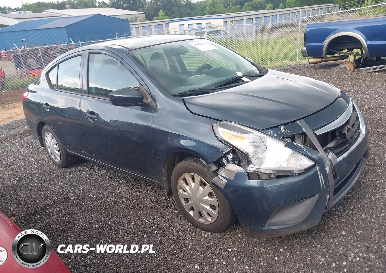 2017 Nissan Versa 1.6 S – zdjęcie 1 z 11