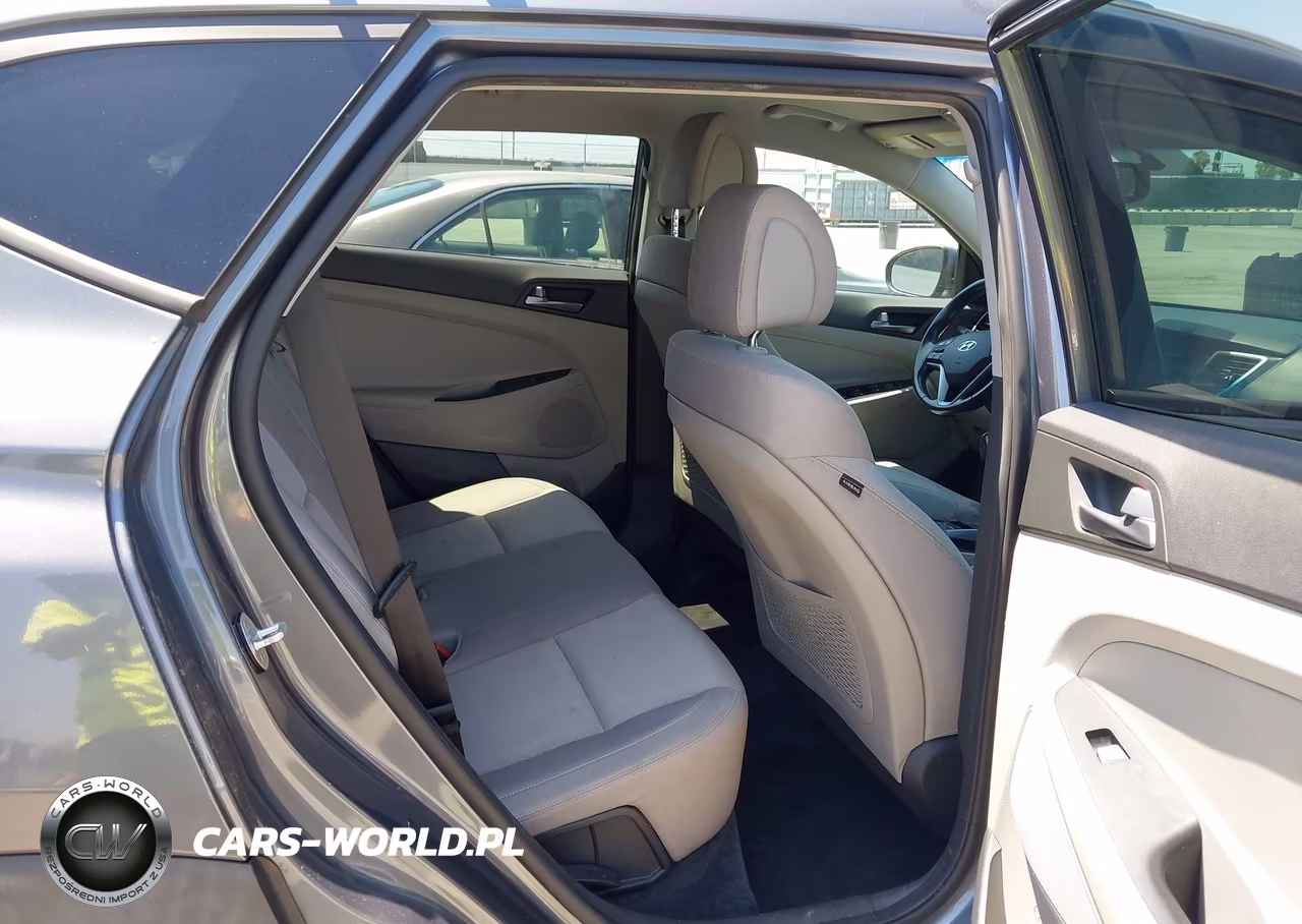 2016 Hyundai Tucson Sport VIN:KM8J33A21GU125813 - 8