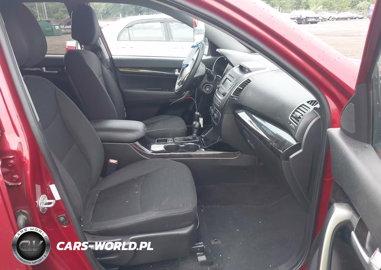2014 Kia Sorento Lx VIN:5XYKTCA67EG488417 - 5