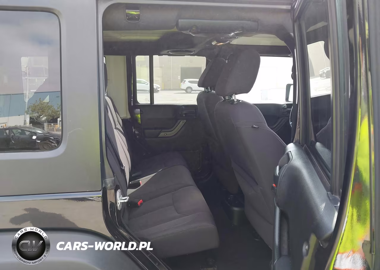 2013 Jeep Wrangler Unlimited Sport VIN:1C4HJWDG3DL519753 - 8