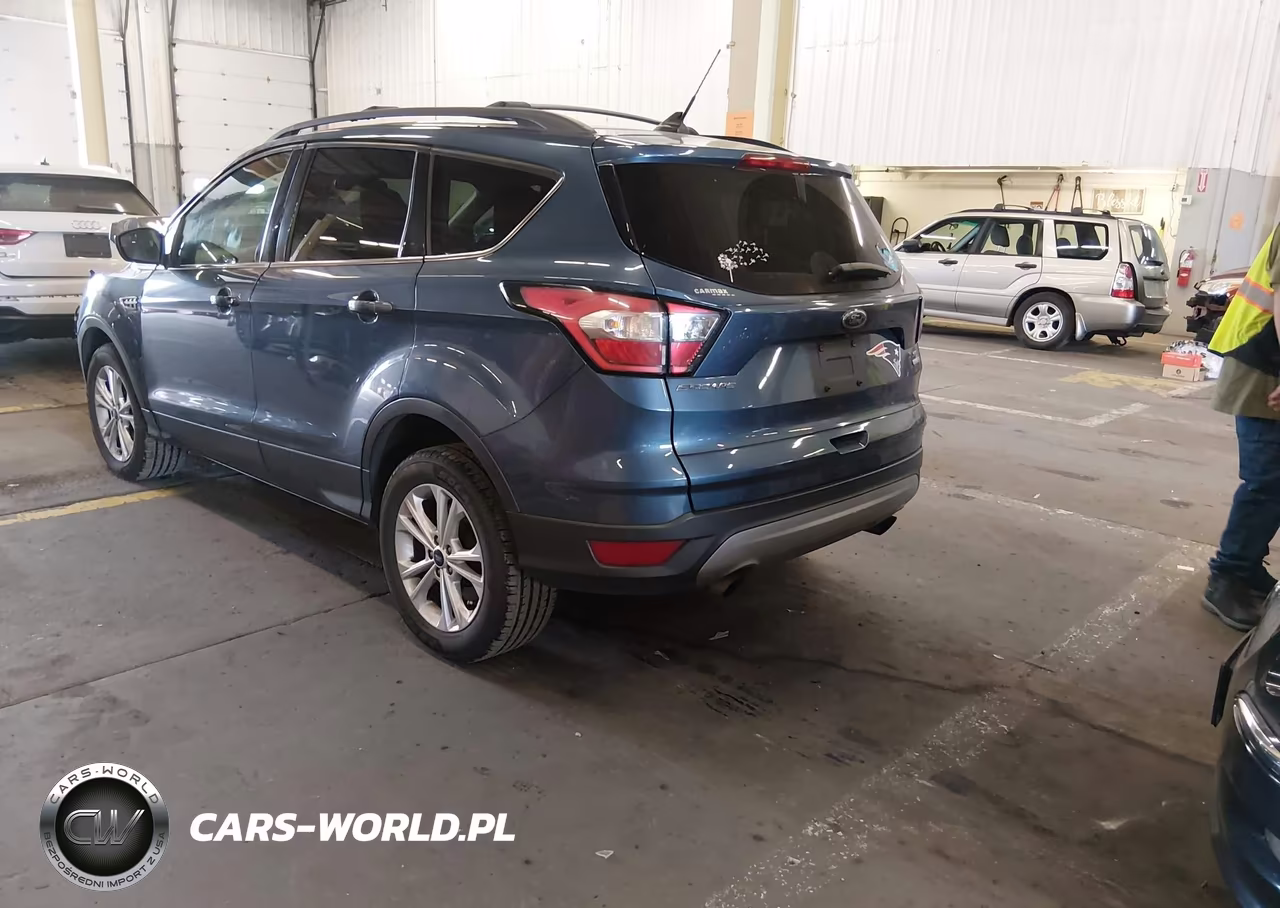 2018 Ford Escape Se VIN:1FMCU9GD8JUC36299 - 3