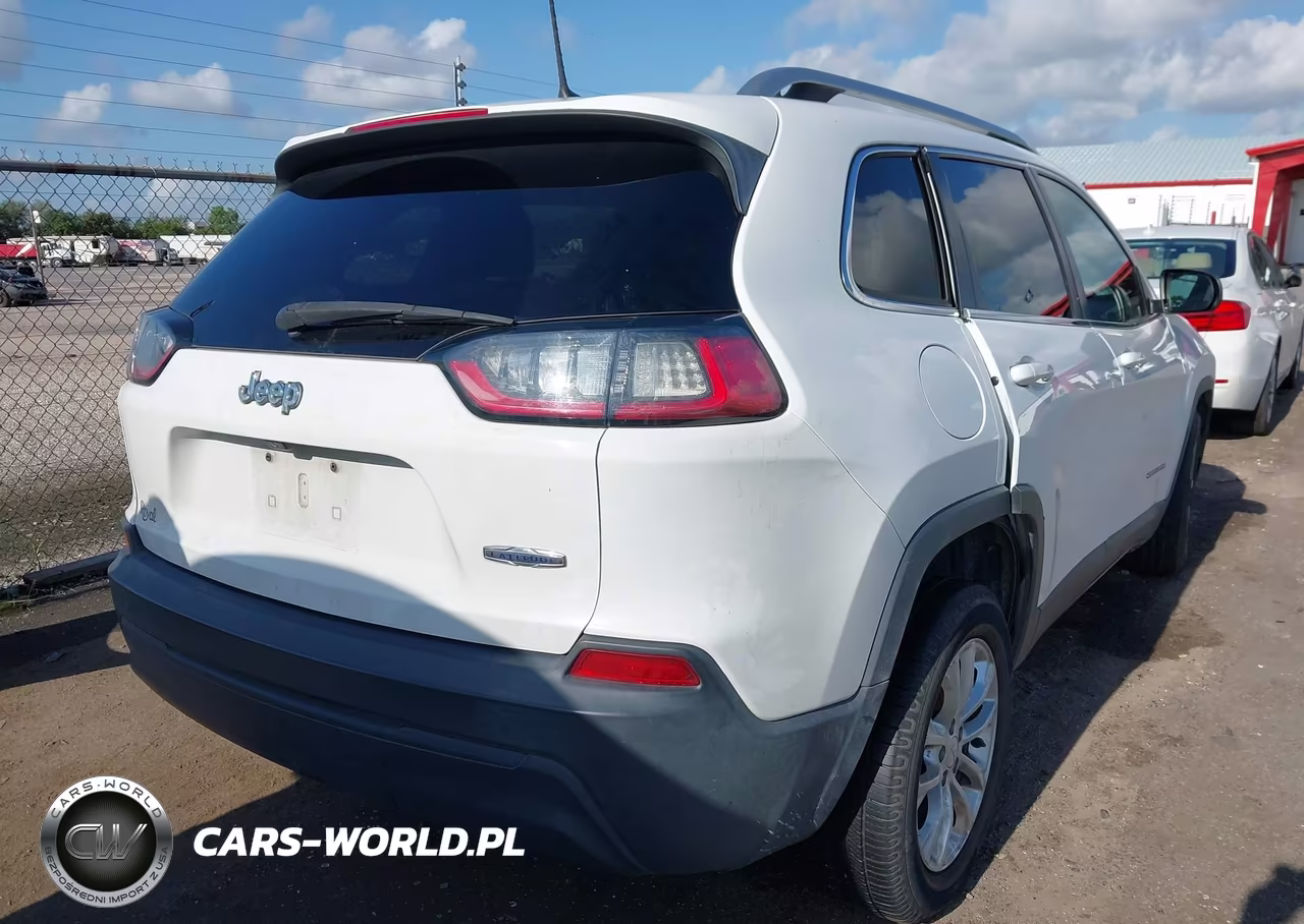 2019 Jeep Cherokee Latitude Fwd VIN:1C4PJLCB3KD175686 - 4