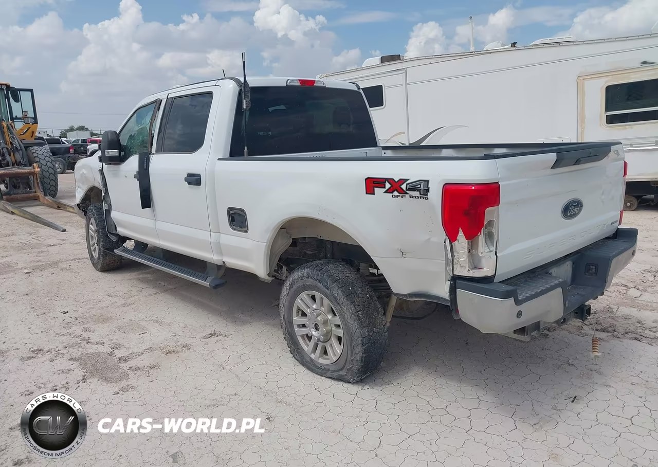 2017 Ford F-250 King Ranch-Lariat-Platinum-Xl-Xlt VIN:1FT7W2B60HEF01253 - 3