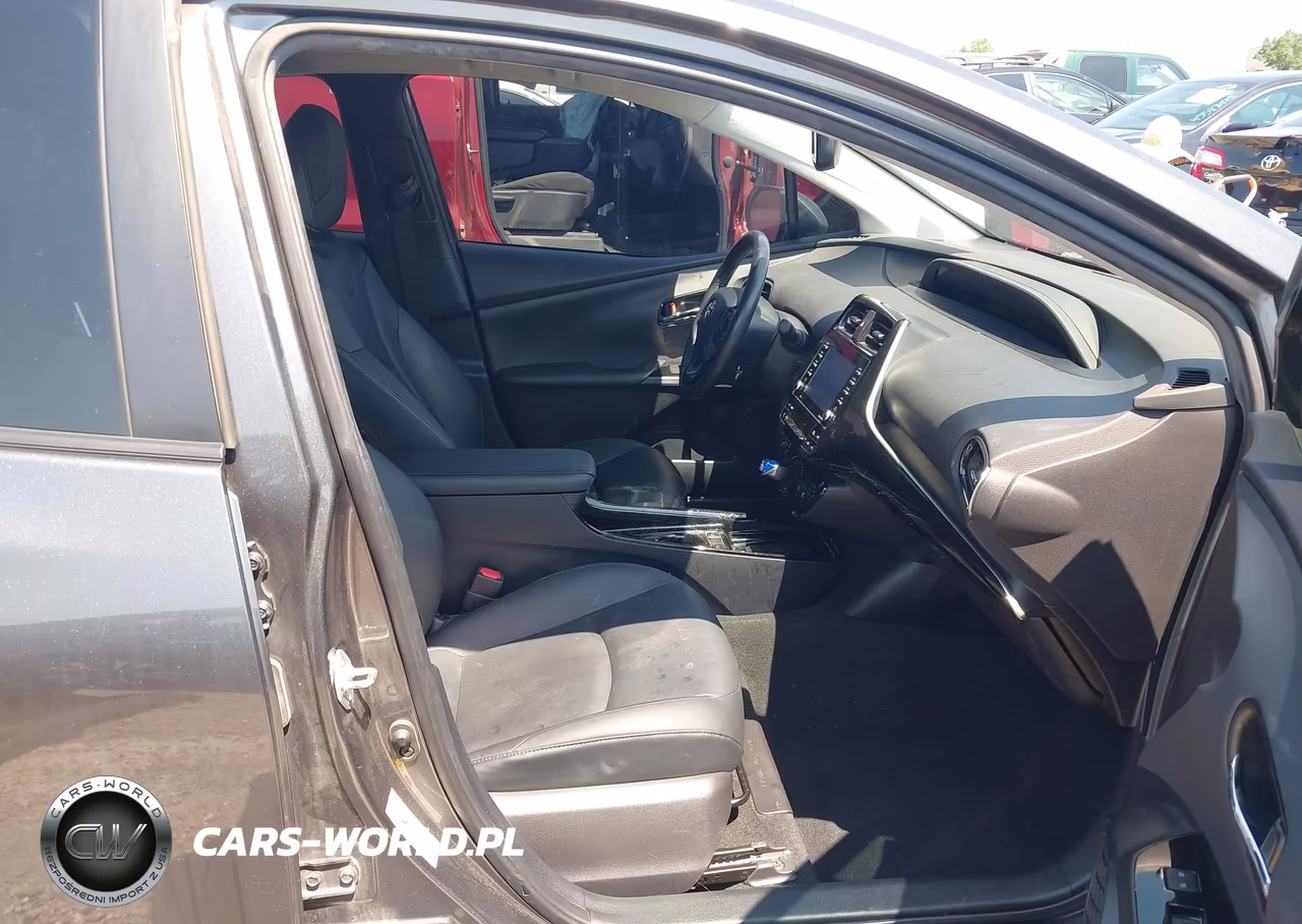 2021 Toyota Prius Xle VIN:JTDKAMFU1M3138691 - 5