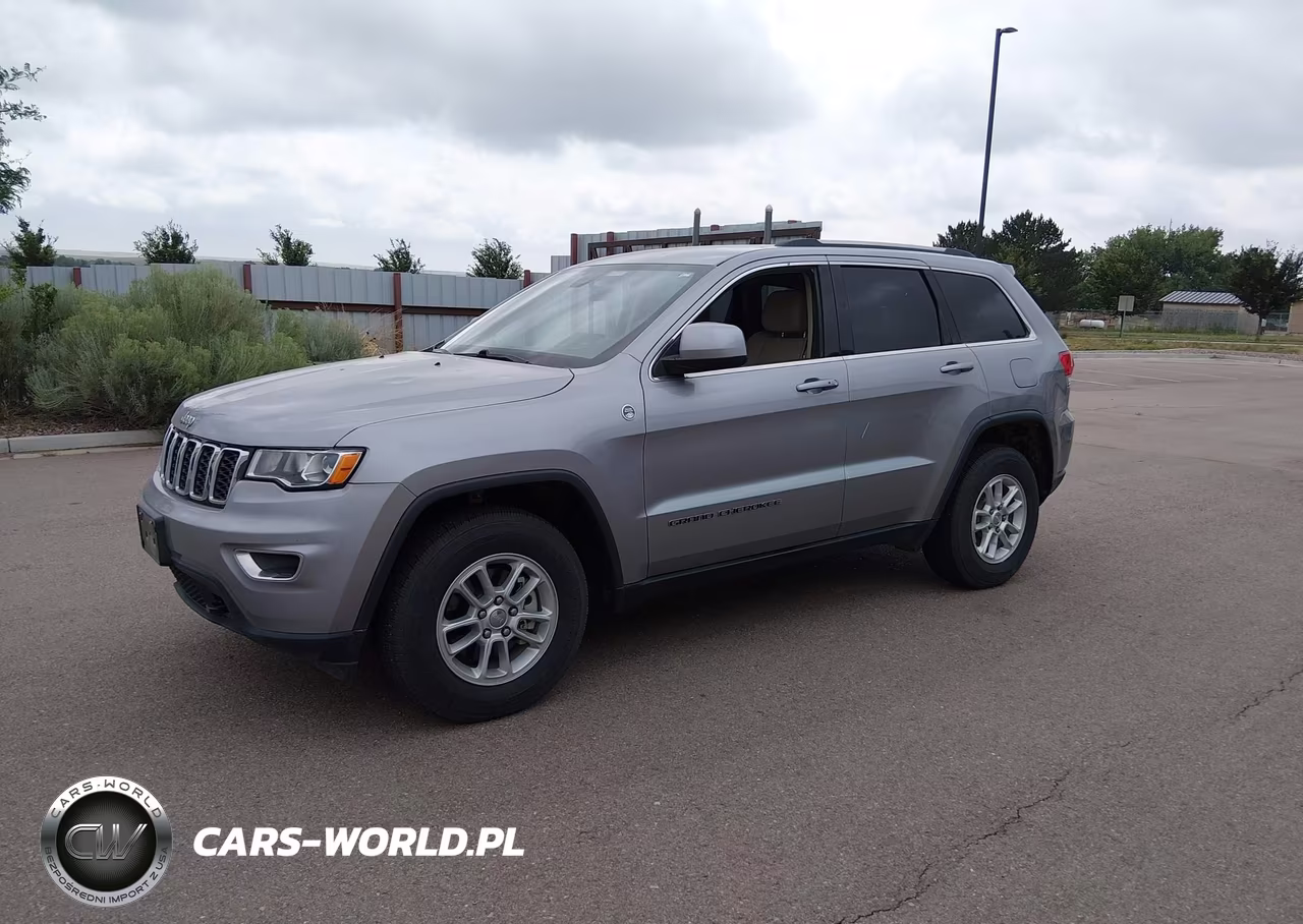 2018 Jeep Grand Cherokee Laredo E 4X4 VIN:1C4RJFAG8JC146908 - 2