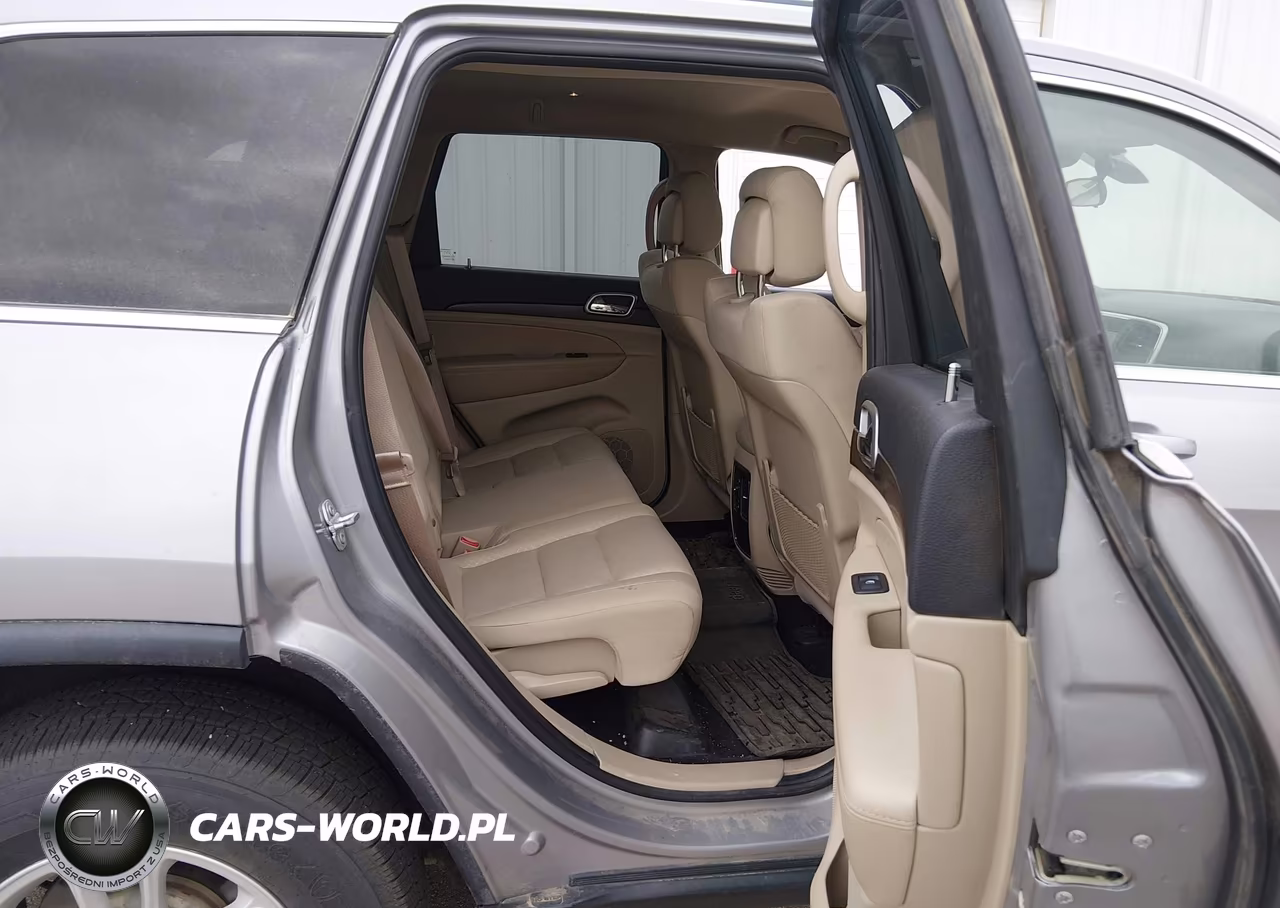 2018 Jeep Grand Cherokee Laredo E 4X4 VIN:1C4RJFAG8JC146908 - 8