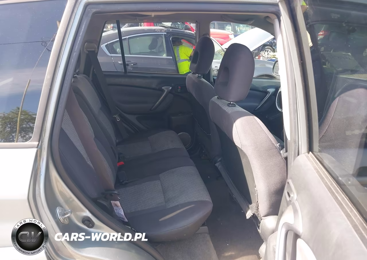2004 Toyota Rav4 VIN:JTEHD20V940019551 - 8