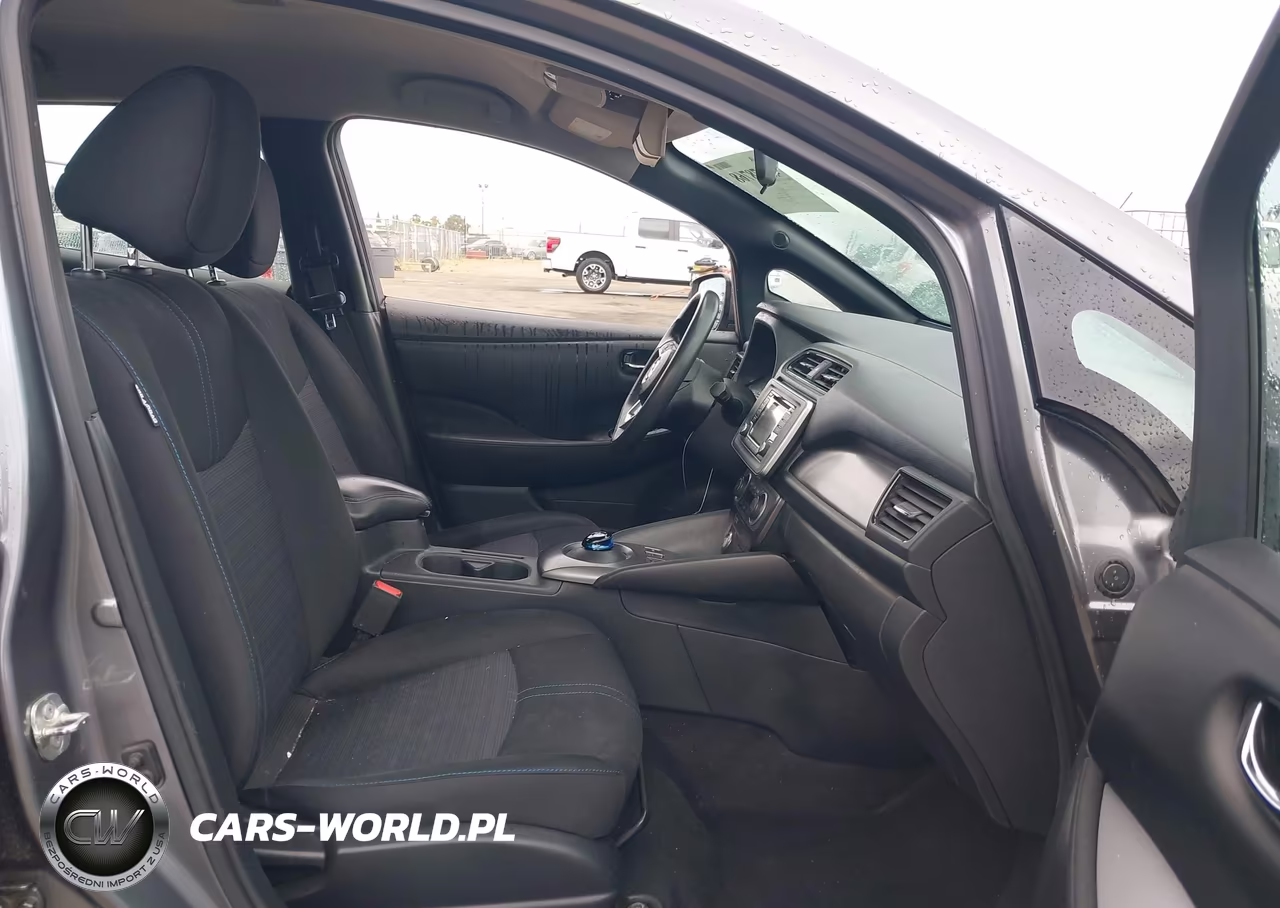 2019 Nissan Leaf S VIN:1N4AZ1CP0KC319639 - 5