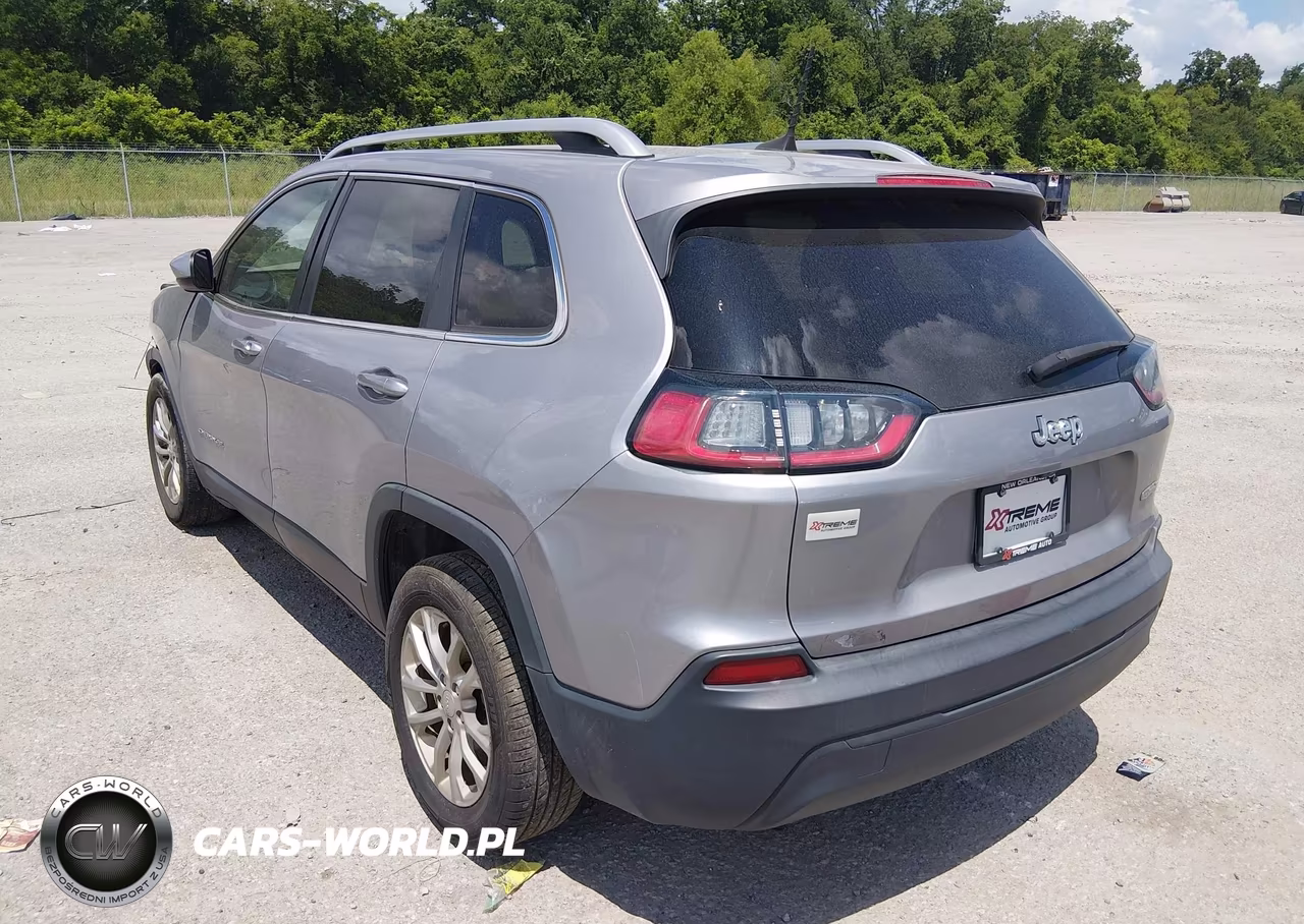 2019 Jeep Cherokee Latitude Fwd VIN:1C4PJLCB6KD108953 - 3
