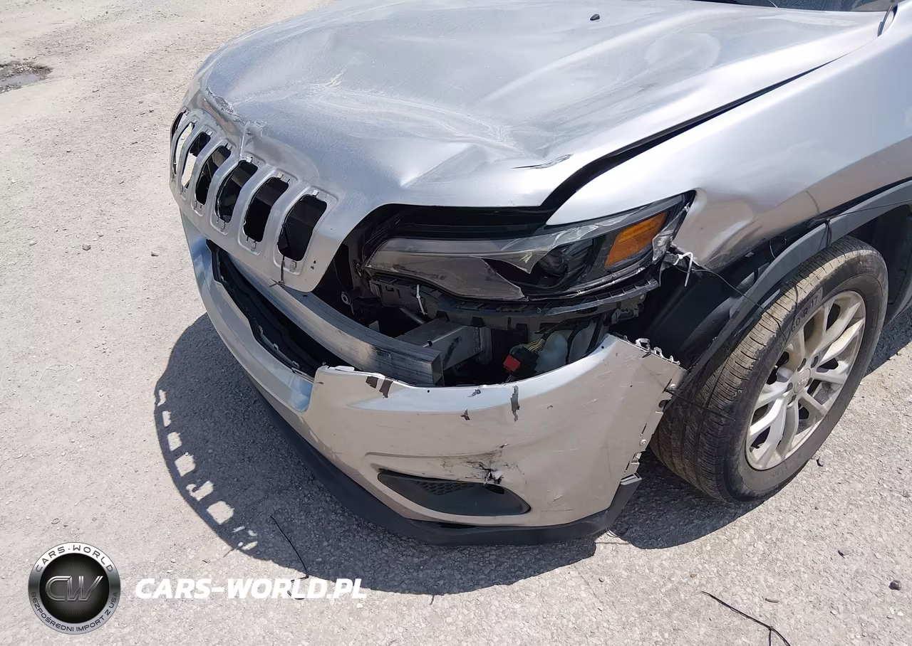 2019 Jeep Cherokee Latitude Fwd VIN:1C4PJLCB6KD108953 - 6