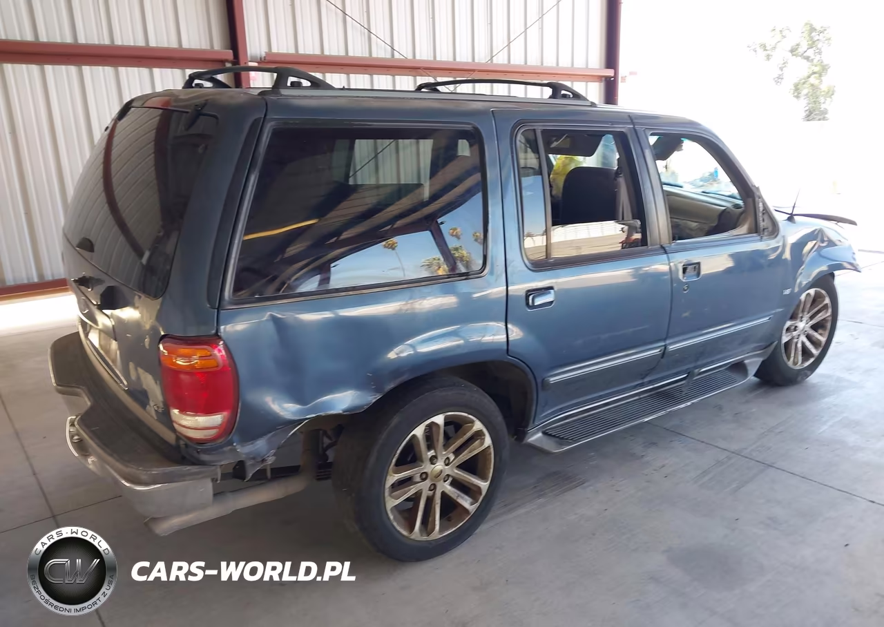 1999 Ford Explorer Eddie Bauer-Limited-Xlt VIN:1FMZU35P1XZA86858 - 4