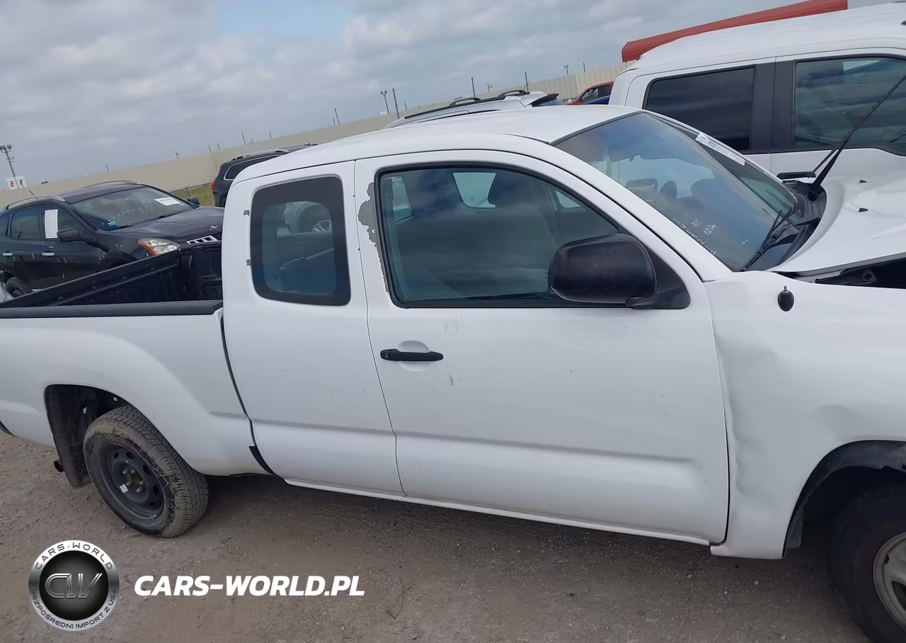 2015 Toyota Tacoma VIN:5TFTX4CN7FX056685 - 12