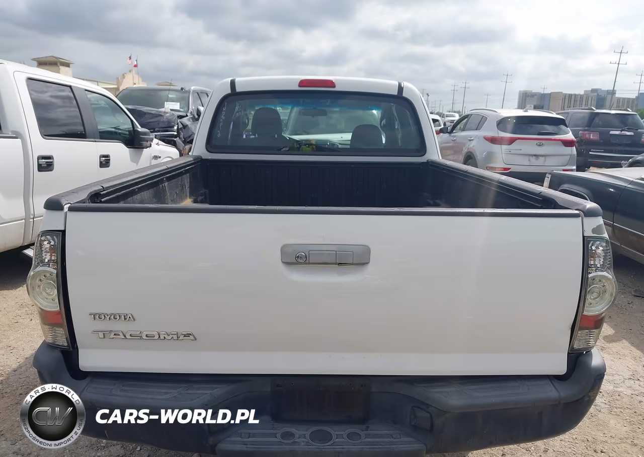 2015 Toyota Tacoma VIN:5TFTX4CN7FX056685 - 15