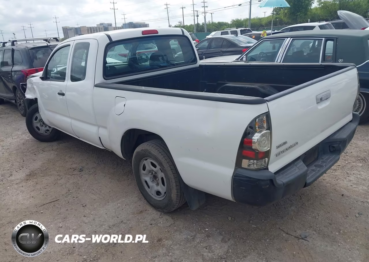 2015 Toyota Tacoma VIN:5TFTX4CN7FX056685 - 3