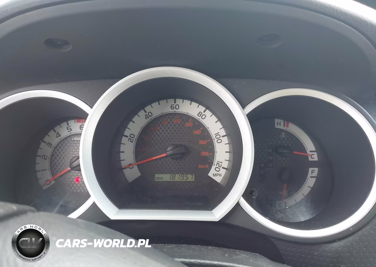 2015 Toyota Tacoma VIN:5TFTX4CN7FX056685 - 7
