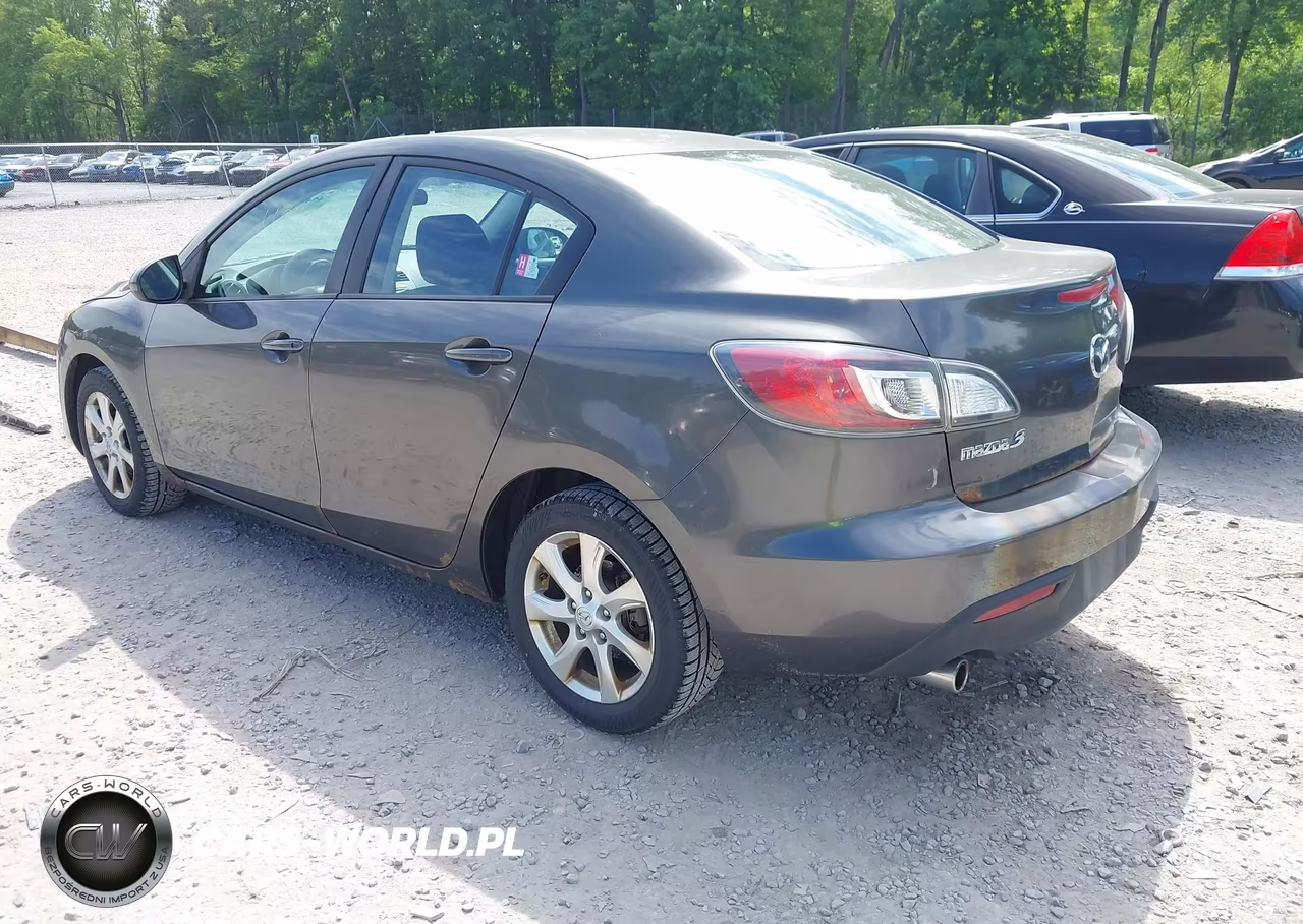 2011 Mazda Mazda3 I Touring VIN:JM1BL1VG0B1364430 - 3