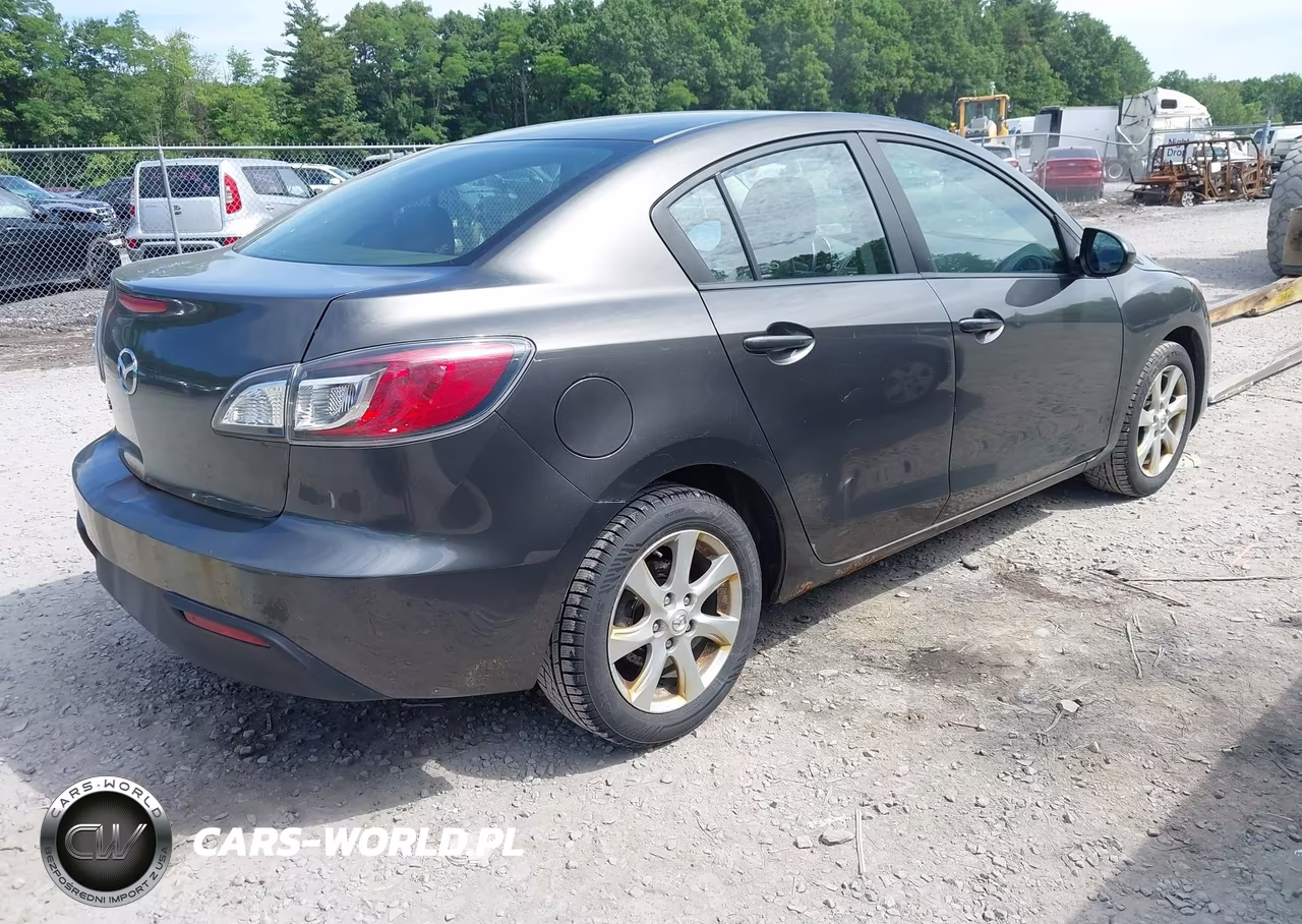 2011 Mazda Mazda3 I Touring VIN:JM1BL1VG0B1364430 - 4