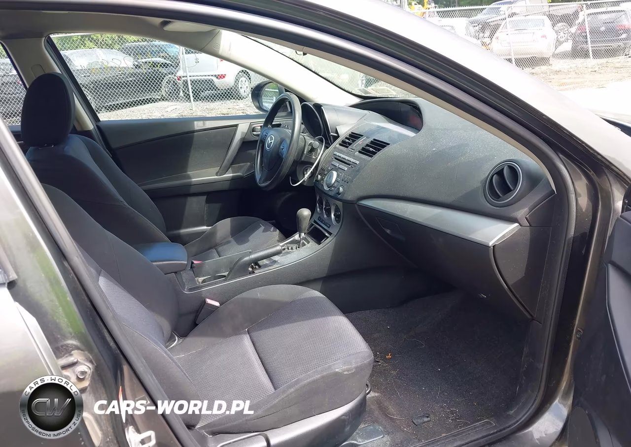 2011 Mazda Mazda3 I Touring VIN:JM1BL1VG0B1364430 - 5
