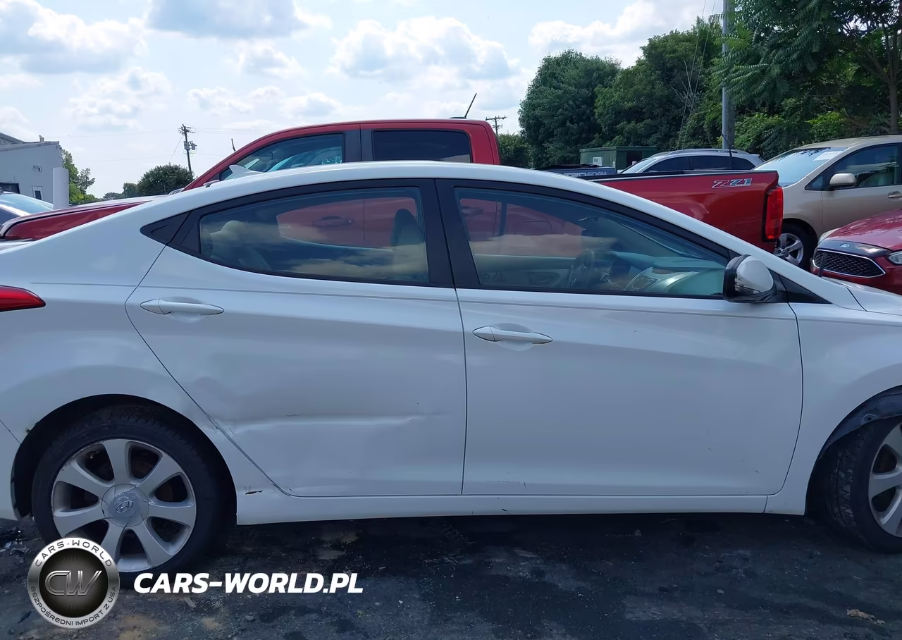 2013 Hyundai Elantra Limited VIN:5NPDH4AE2DH306055 - 13