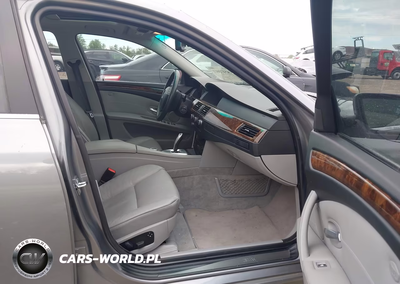 2008 BMW 535Xi VIN:WBANV93598CW56451 - 5