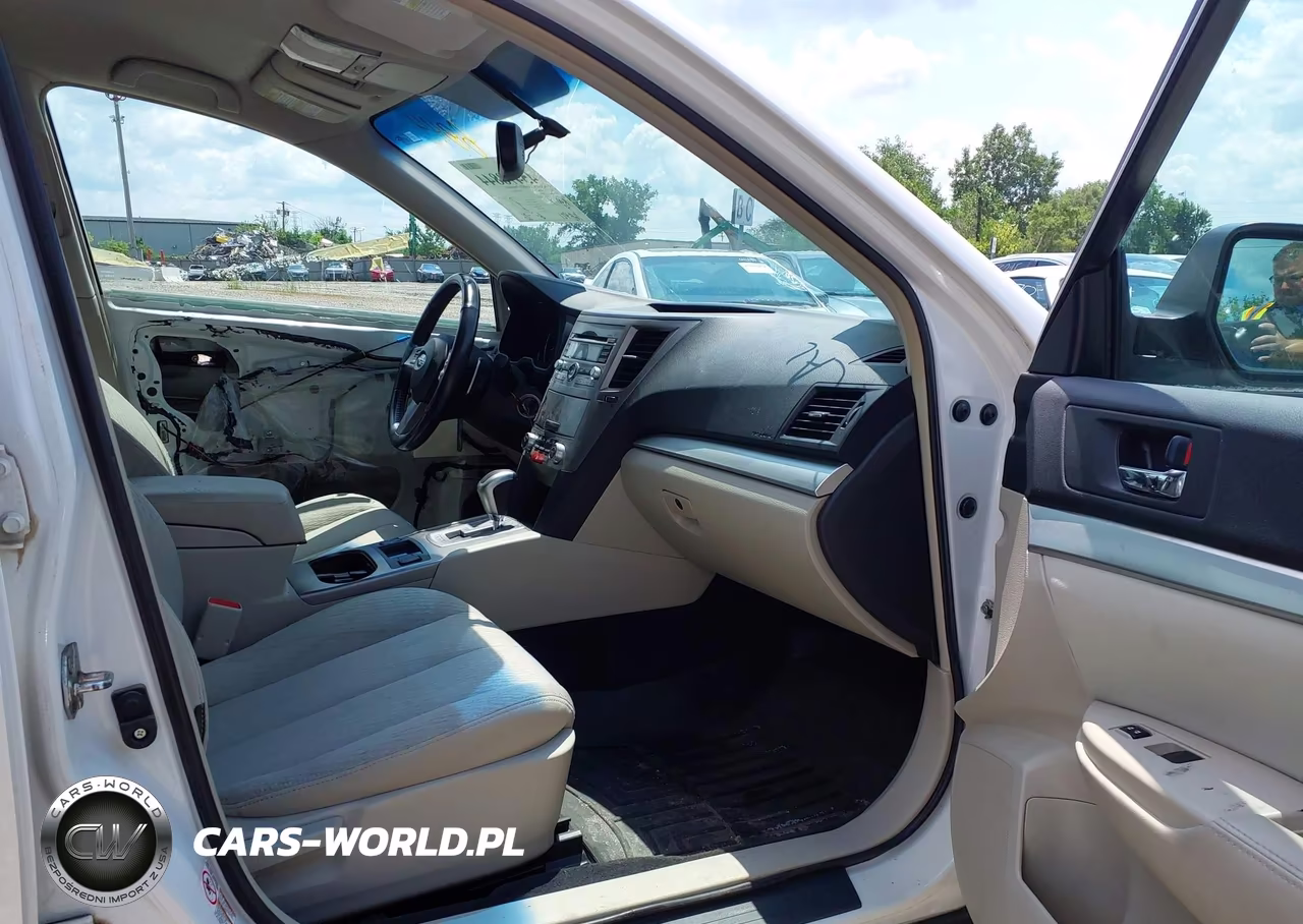 2011 Subaru Outback 2.5I Premium VIN:4S4BRCCC1B3364124 - 5