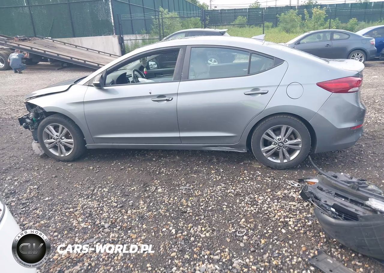 2018 Hyundai Elantra Value Edition VIN:KMHD84LF9JU511889 - 14