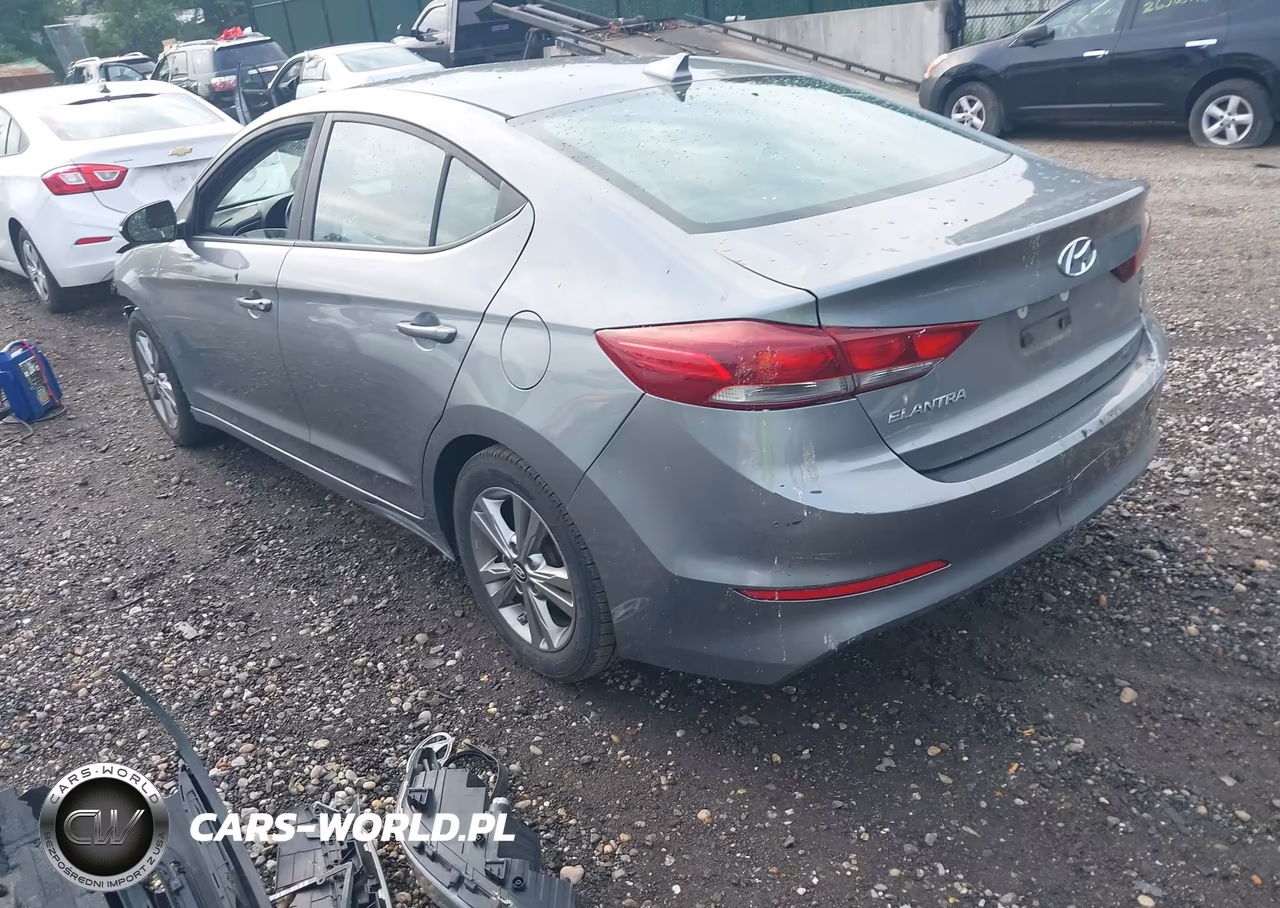 2018 Hyundai Elantra Value Edition VIN:KMHD84LF9JU511889 - 3