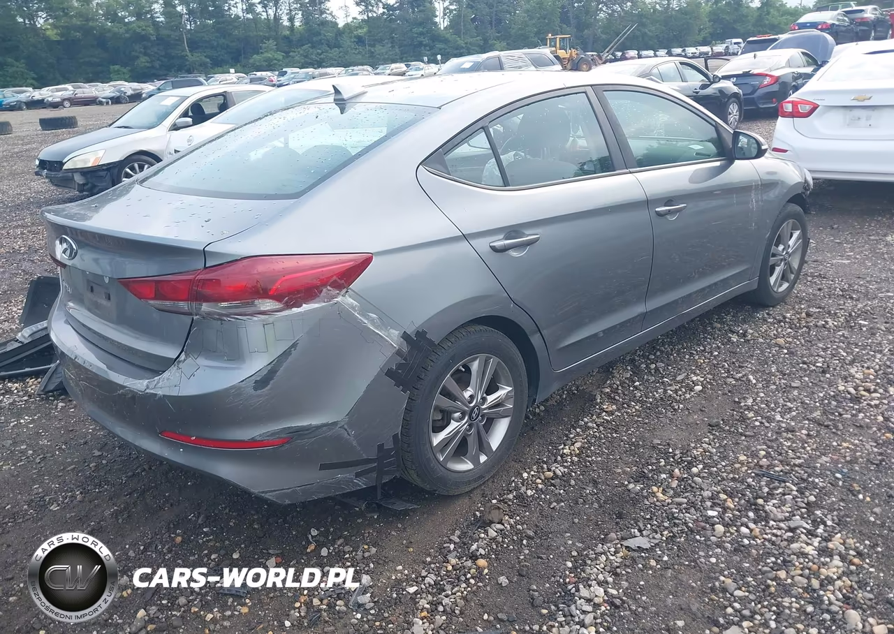 2018 Hyundai Elantra Value Edition VIN:KMHD84LF9JU511889 - 4